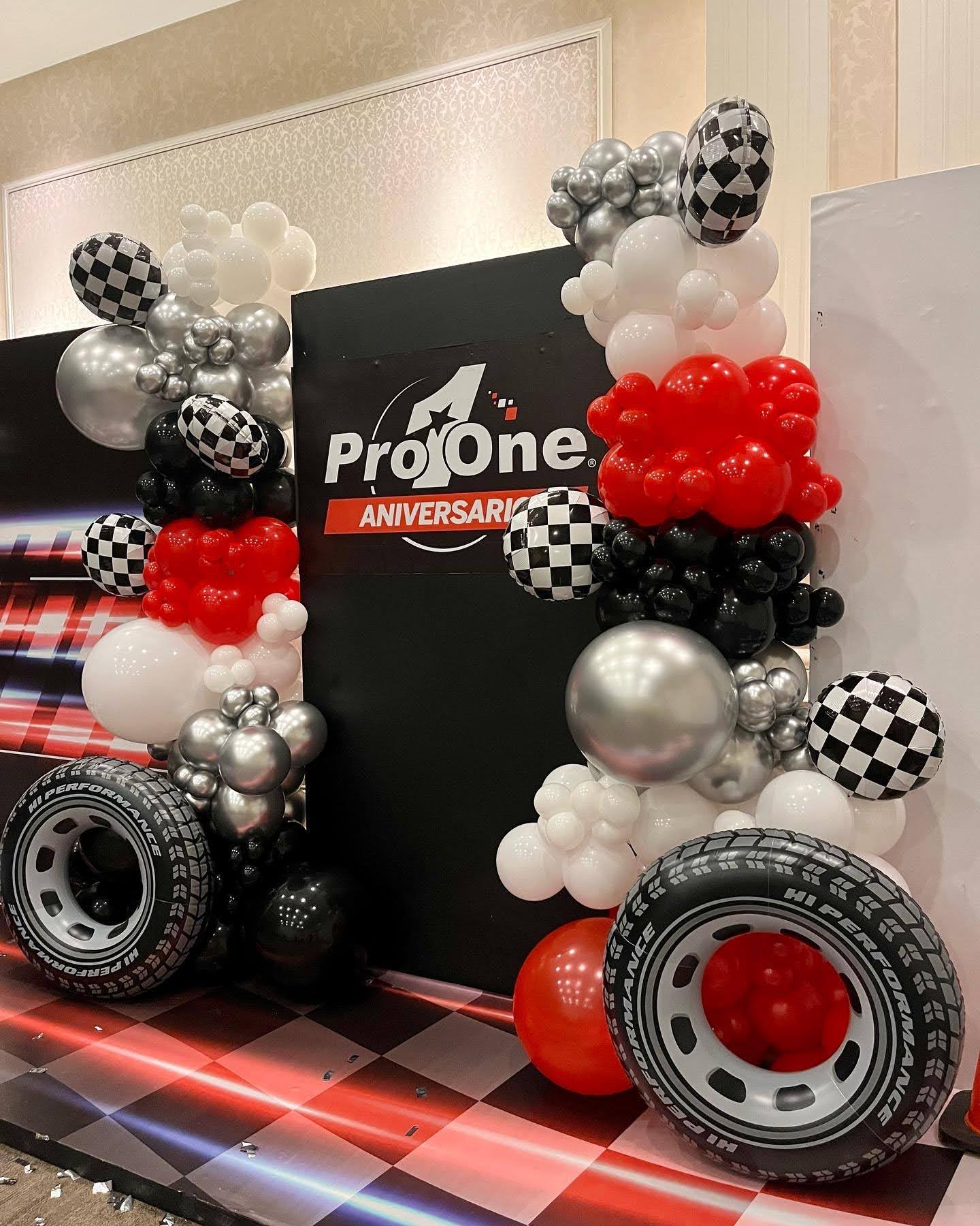 1 Mampara con Impresión + 2 Guirnaldas