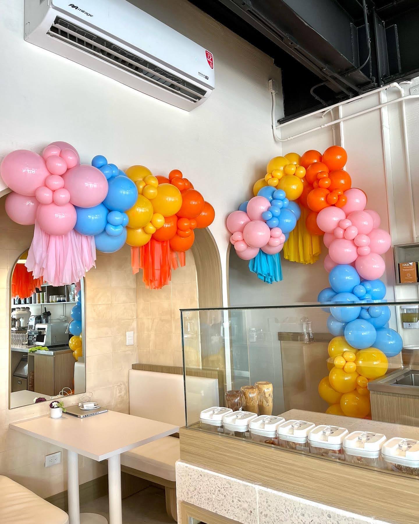 Guirnalda de Globos + Flecos