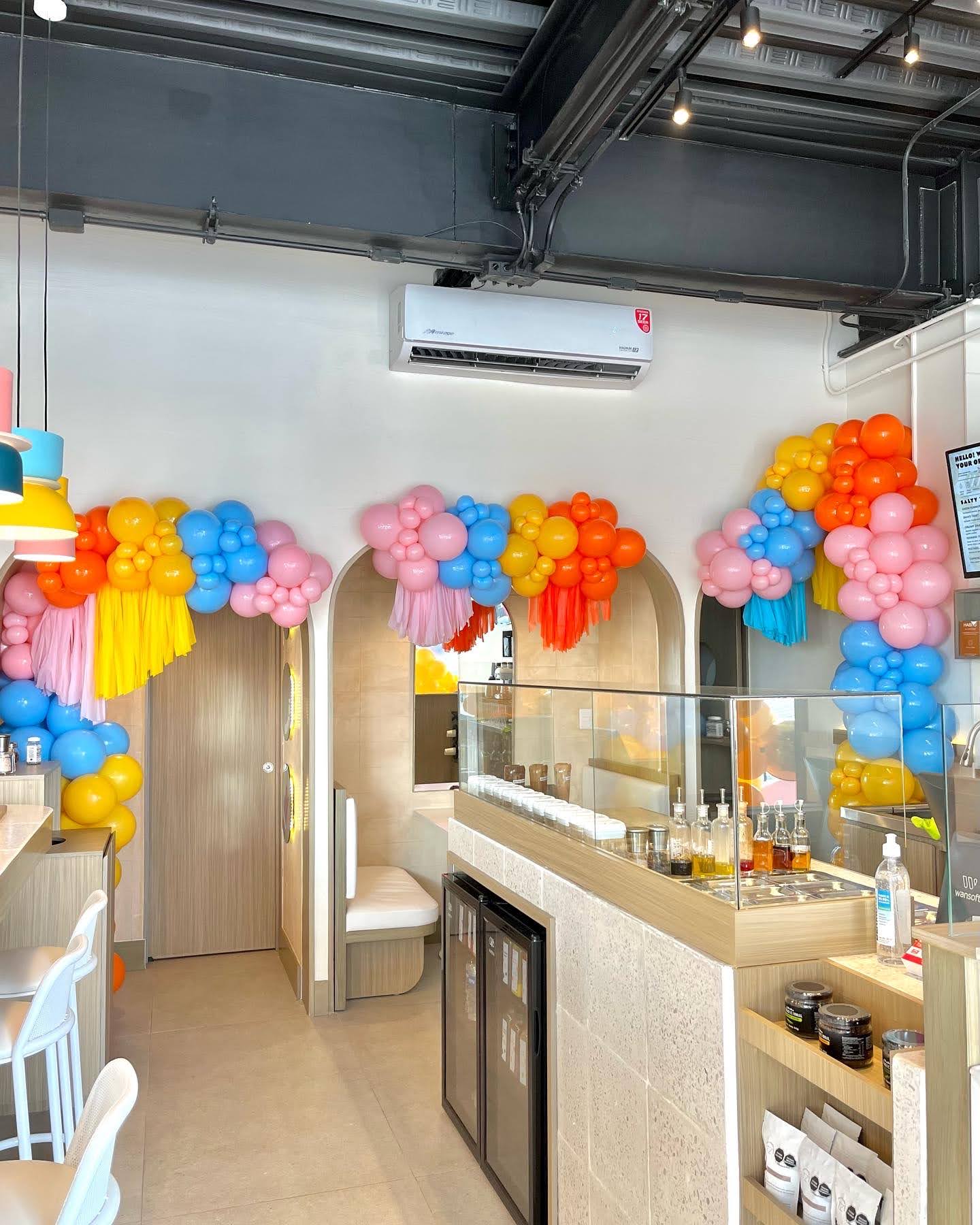 Guirnalda de Globos + Flecos