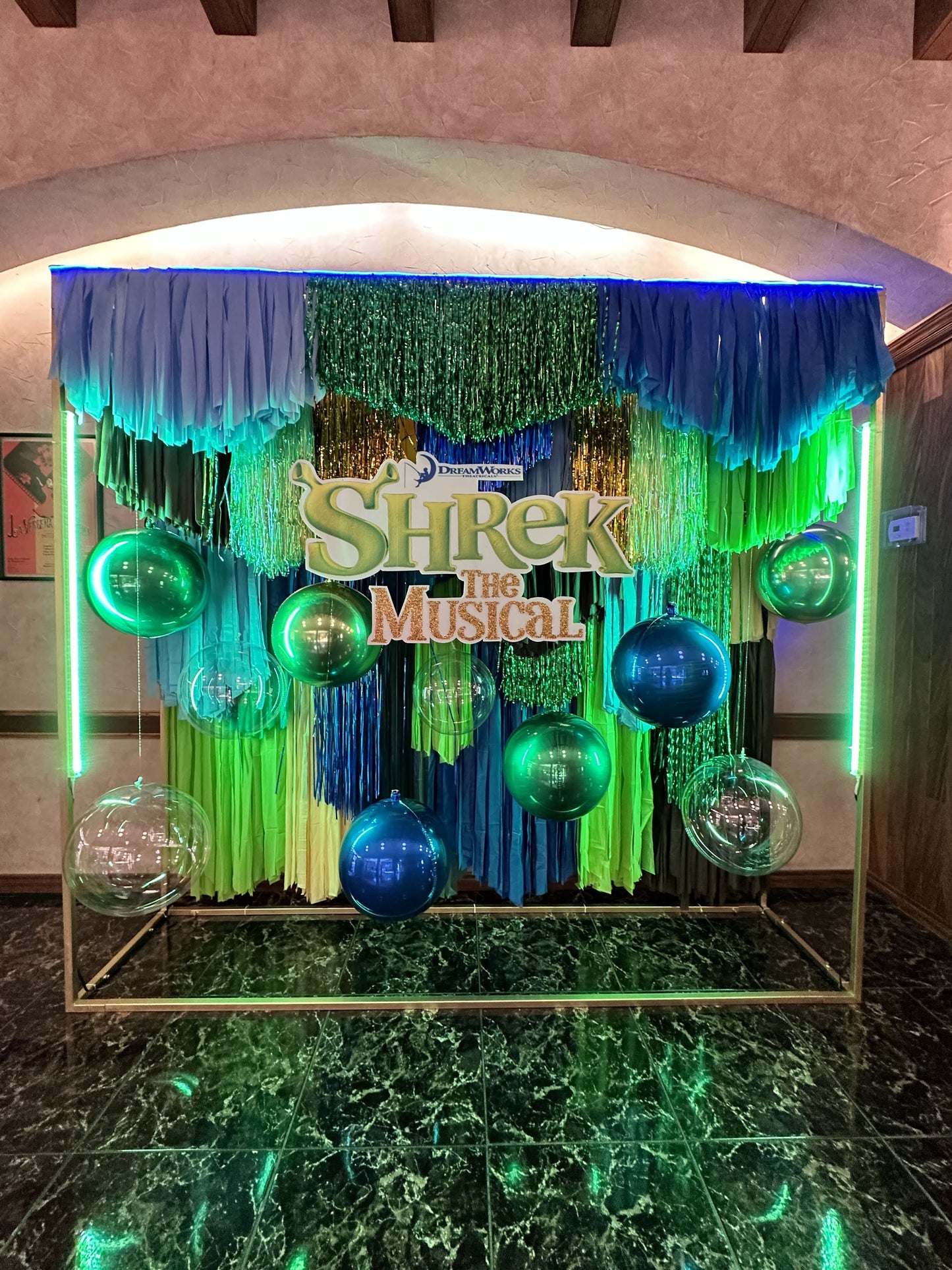 Cabina Mechas Shrek The Musical