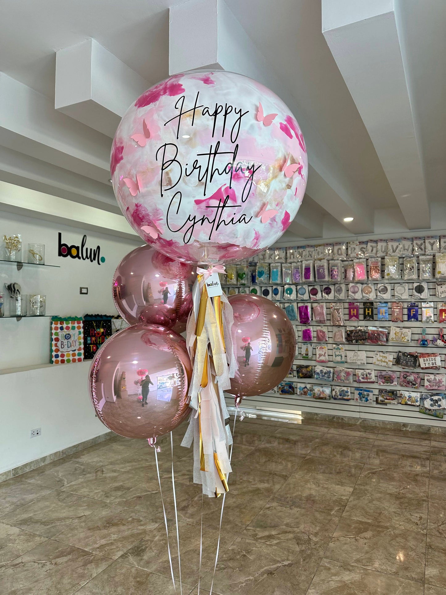 Globo Burbuja + 3 Orbz + Mariposas