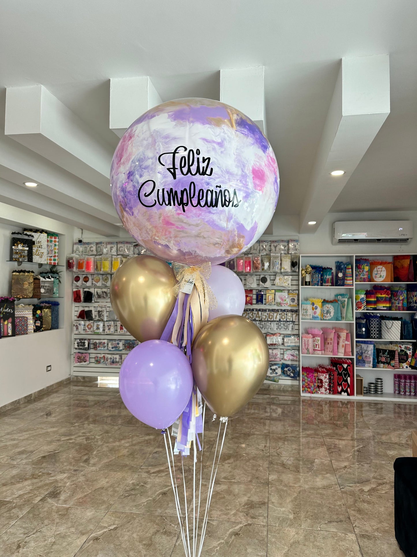 Globo Burbuja + 6 Globos Látex