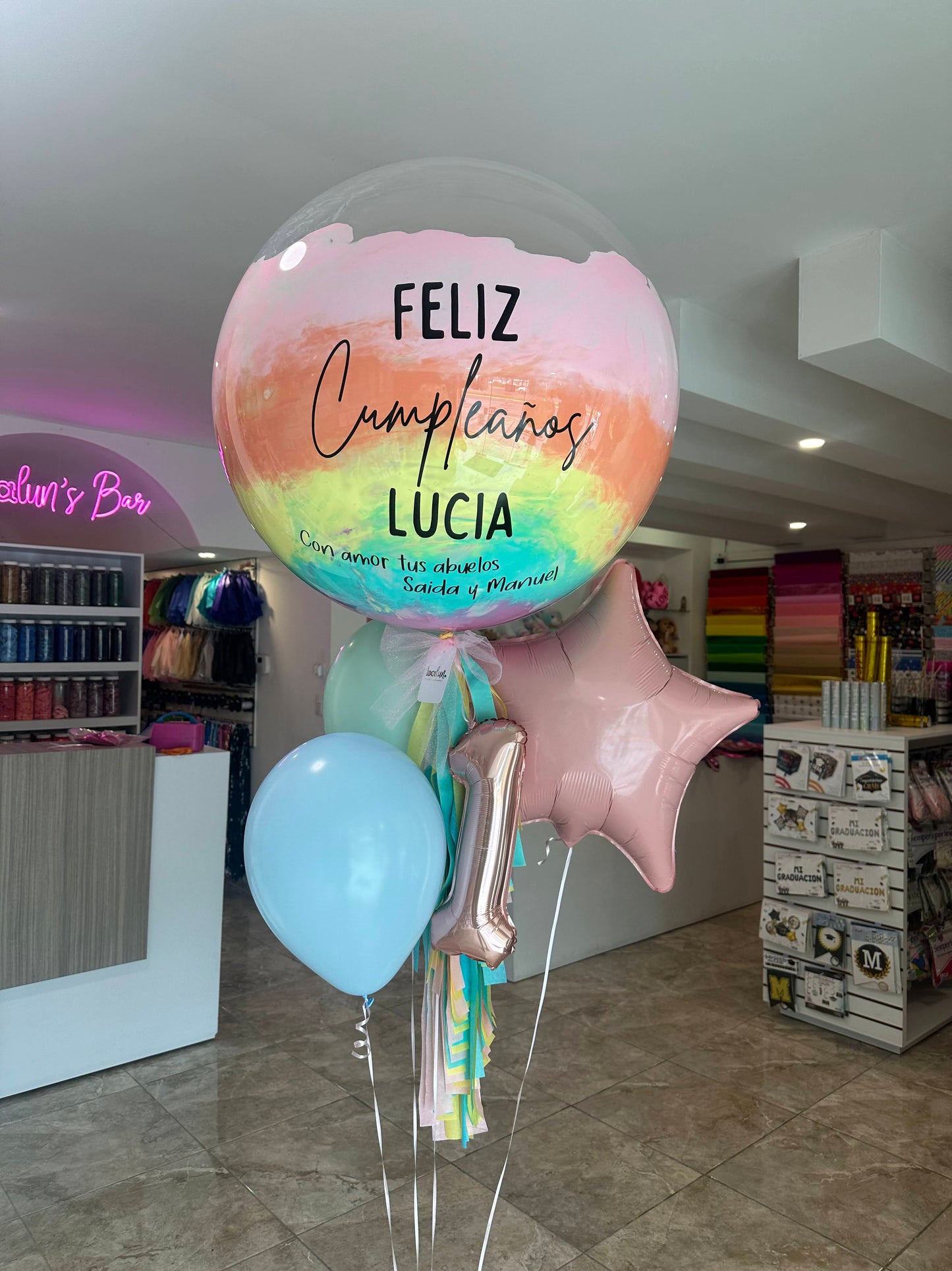 Globo Burbuja + 2 Globos Látex + 1 Estrella Metálica + Número Chico
