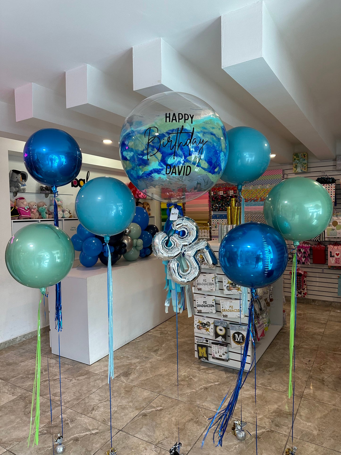 Globo Burbuja + Número Chico + 6 Orbz
