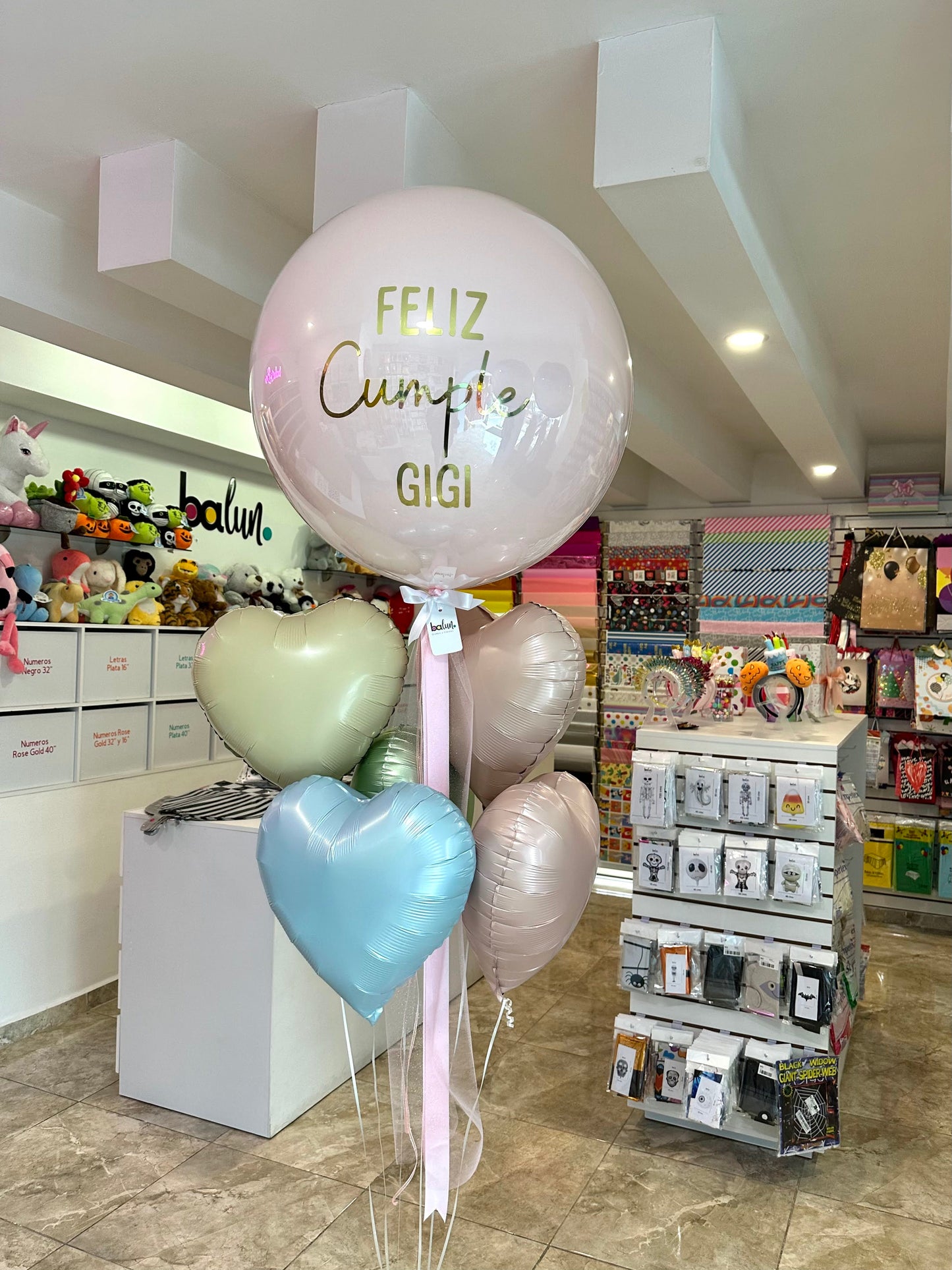 Globo Burbuja + 5 Corazones