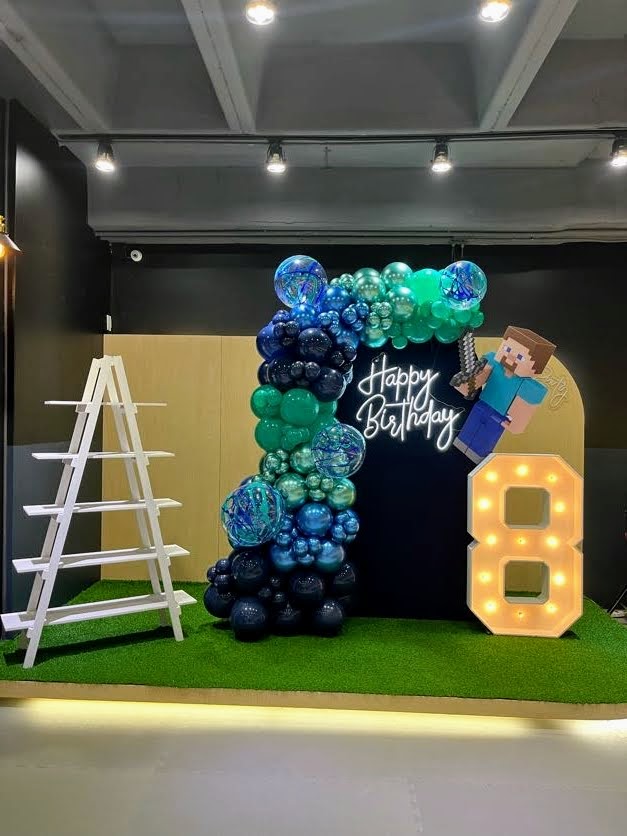Decoración Minecraft + Escalera de Recuerditos