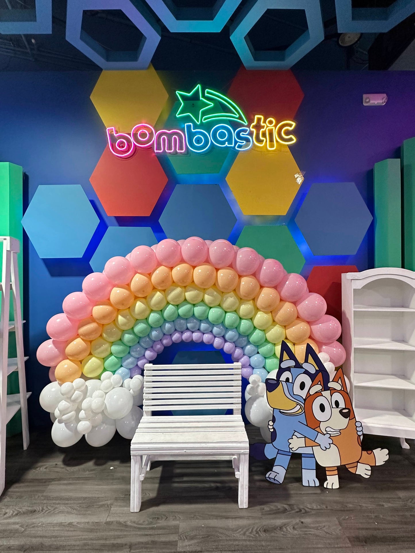 Rainbow + Bluey y Bingo