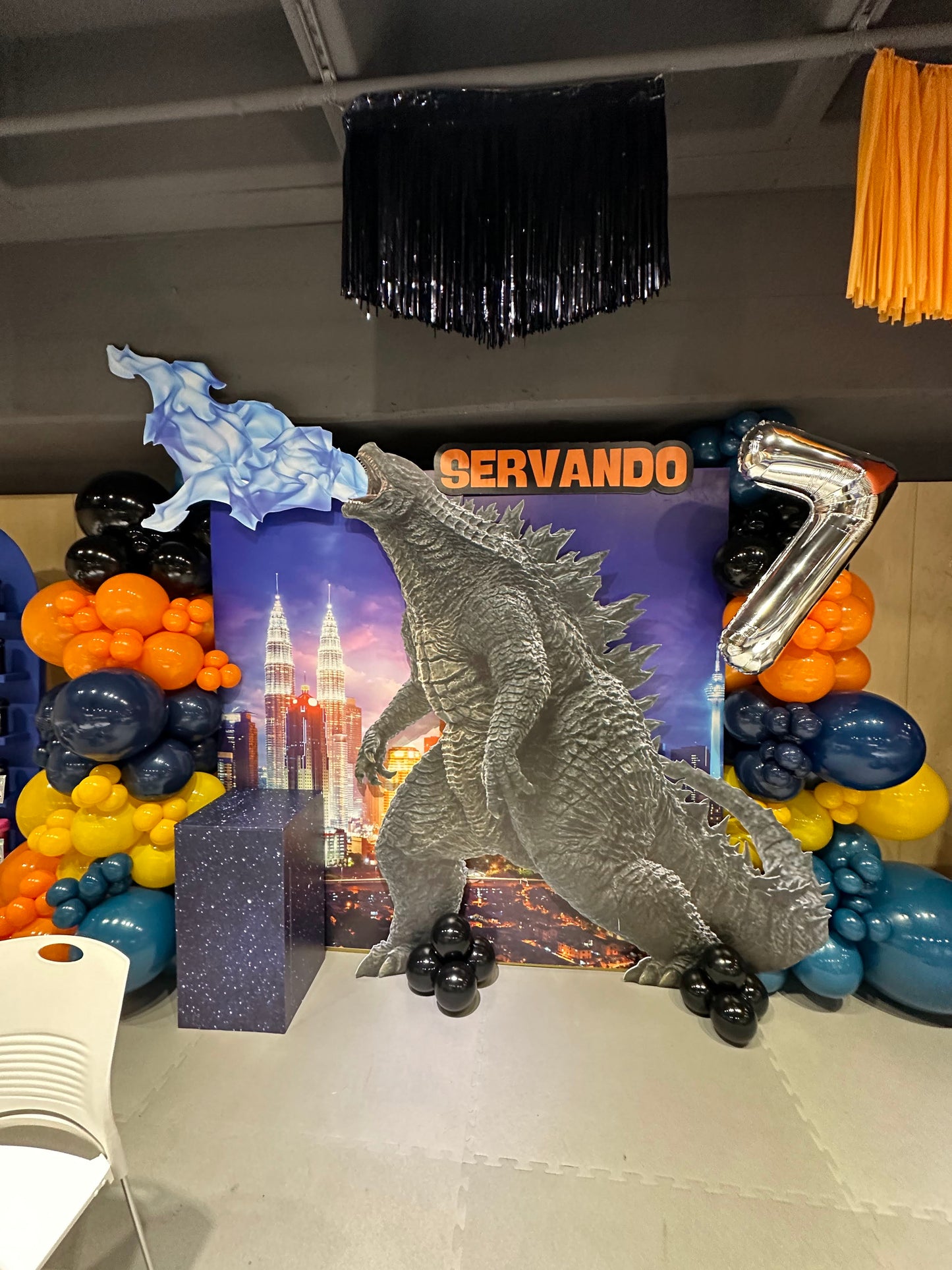 Decoración Godzilla