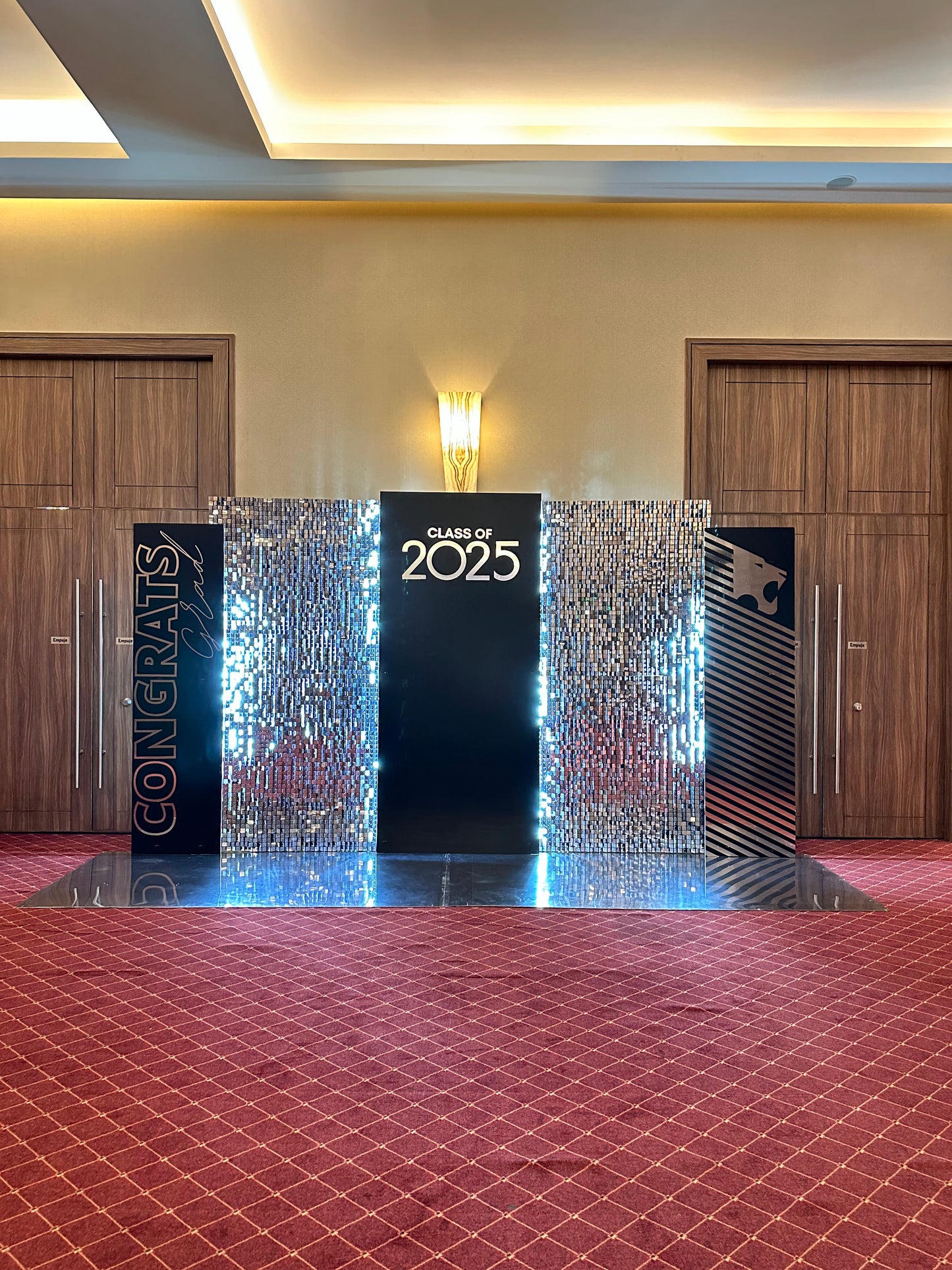 Mamparas Personalizadas con Iluminación + Shimmer