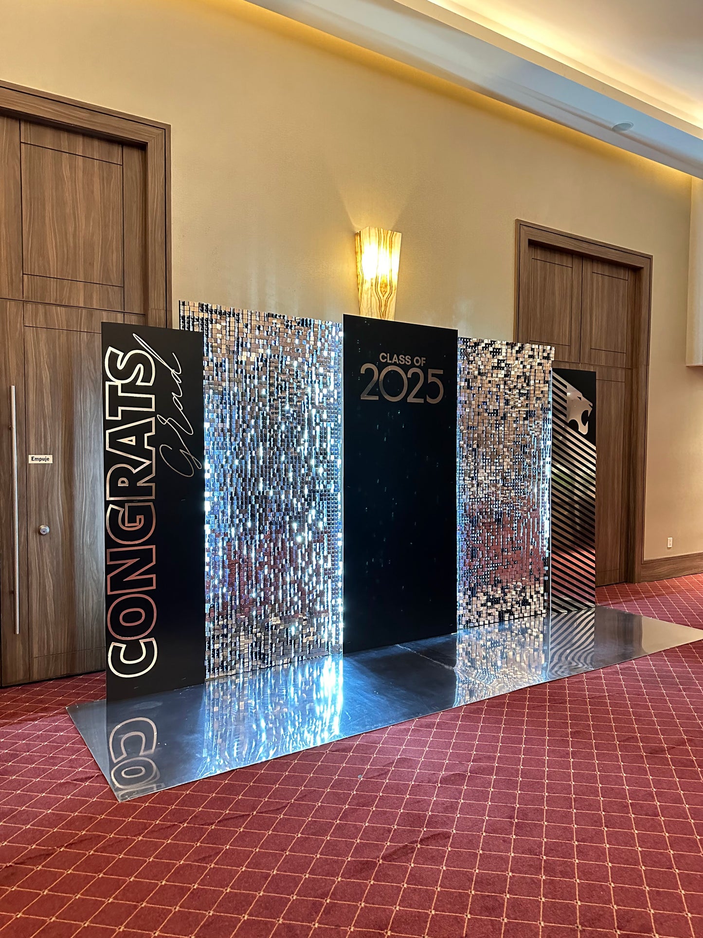 Mamparas Personalizadas con Iluminación + Shimmer