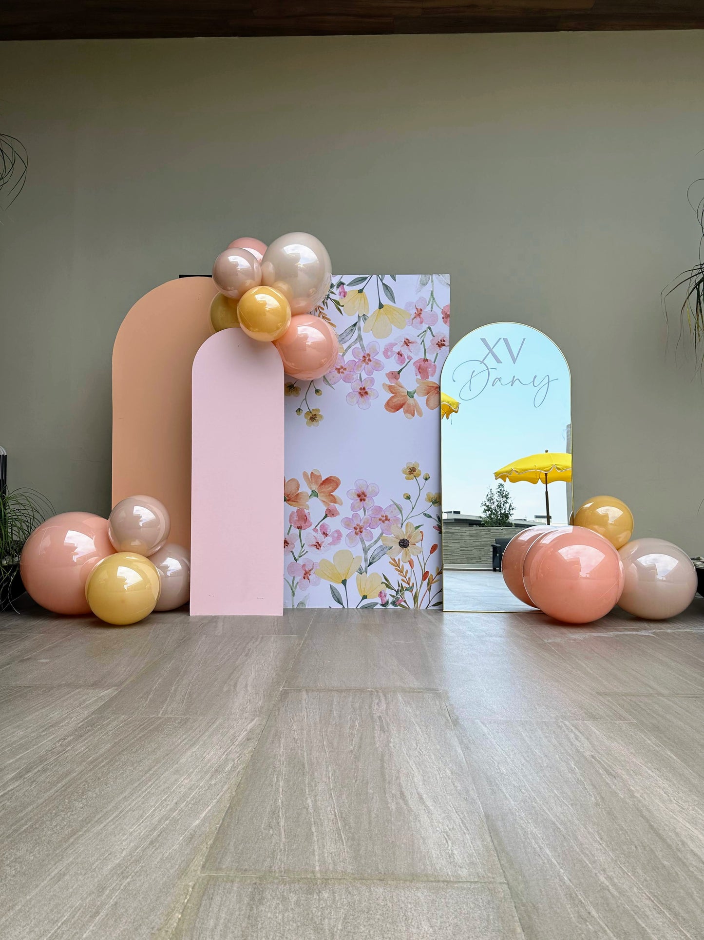 Mamparas Personalizadas + Espejo Selfie