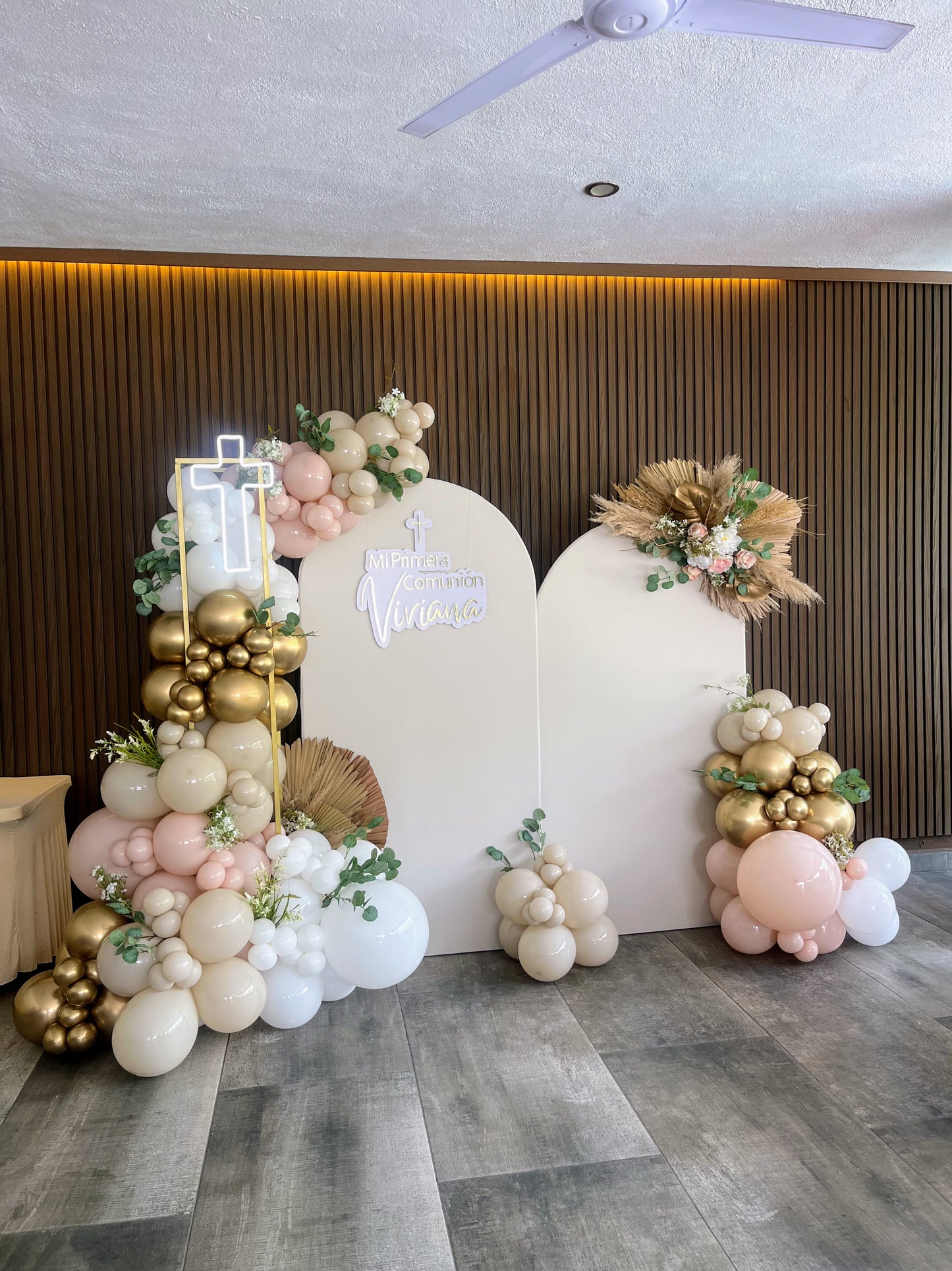 2 Mamparas + Columna de Globos