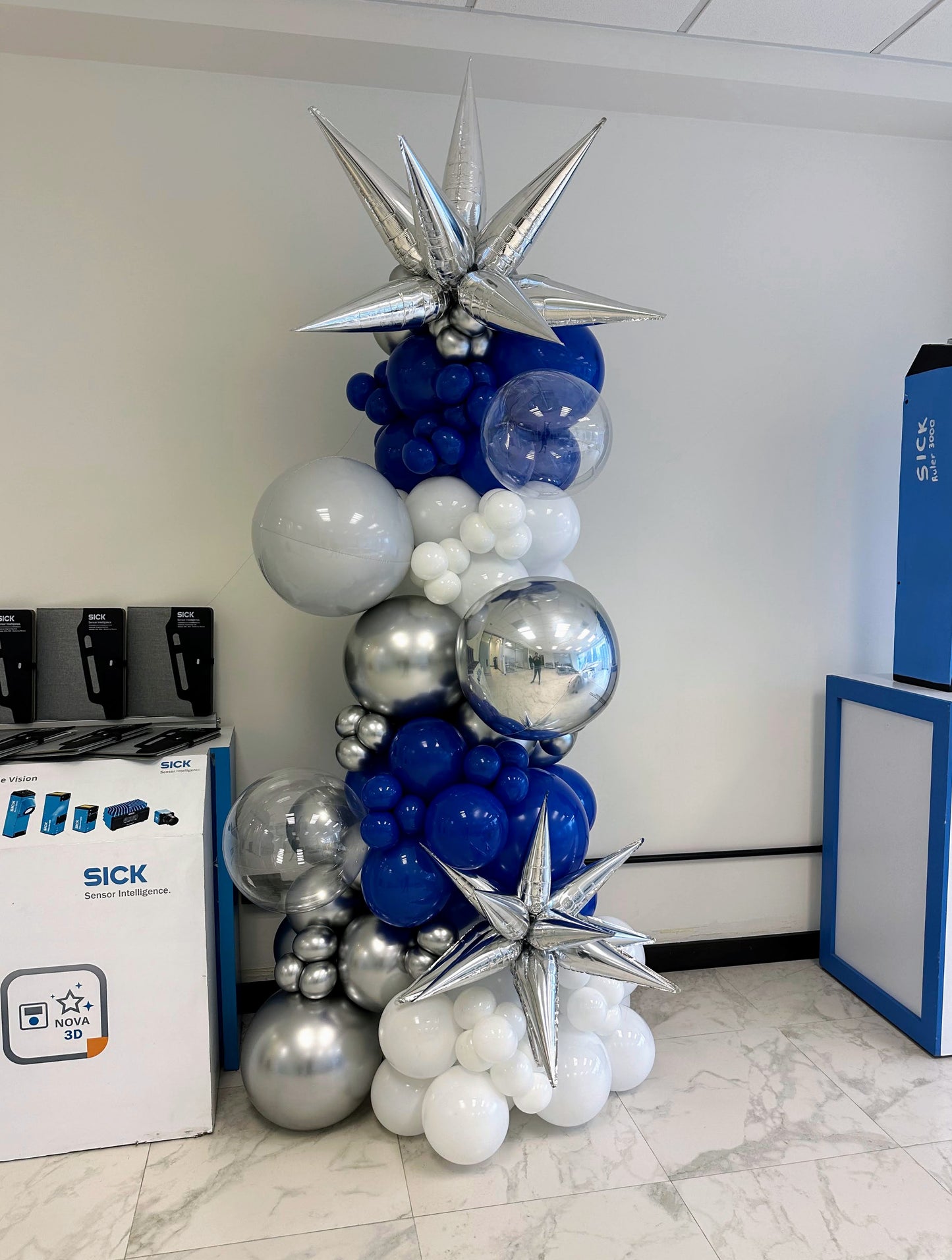 Columna de Globos con Estrellas
