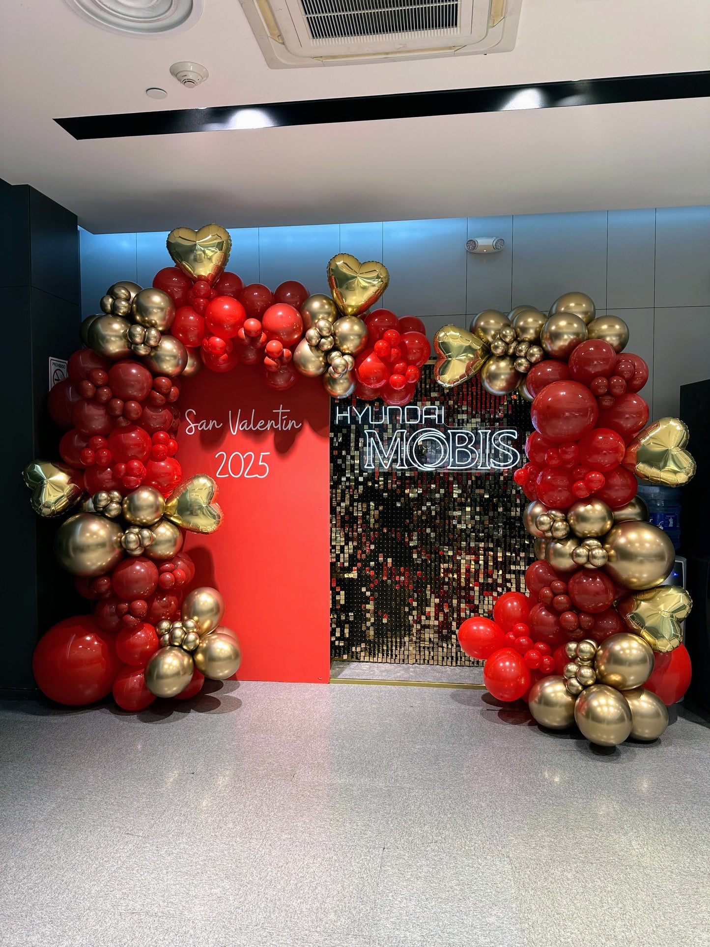 Decoración San Valentín Red + Gold