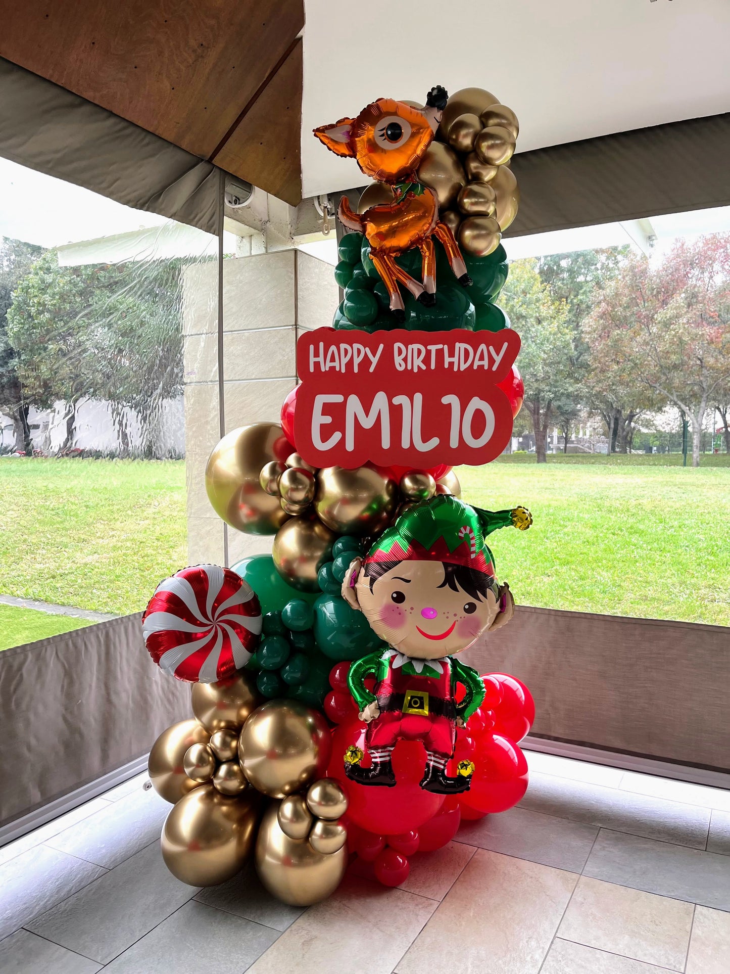 Columna Navideña + Letrero Personalizado