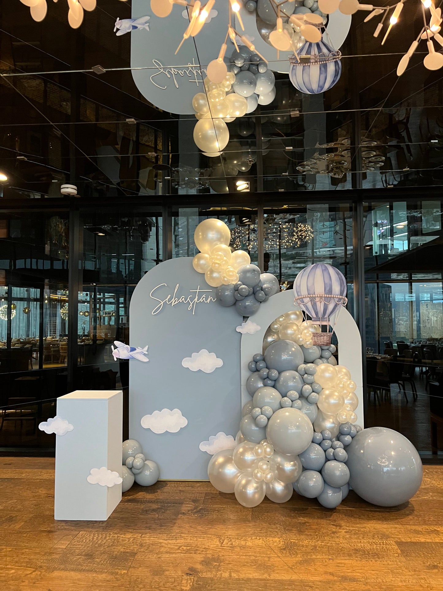 Mampara + Arco Tema Globos Aerostáticos