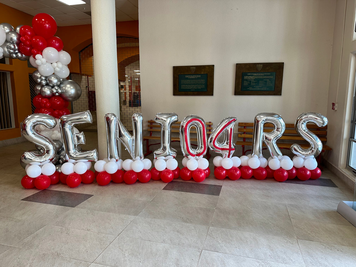 Letra de Globo + Base