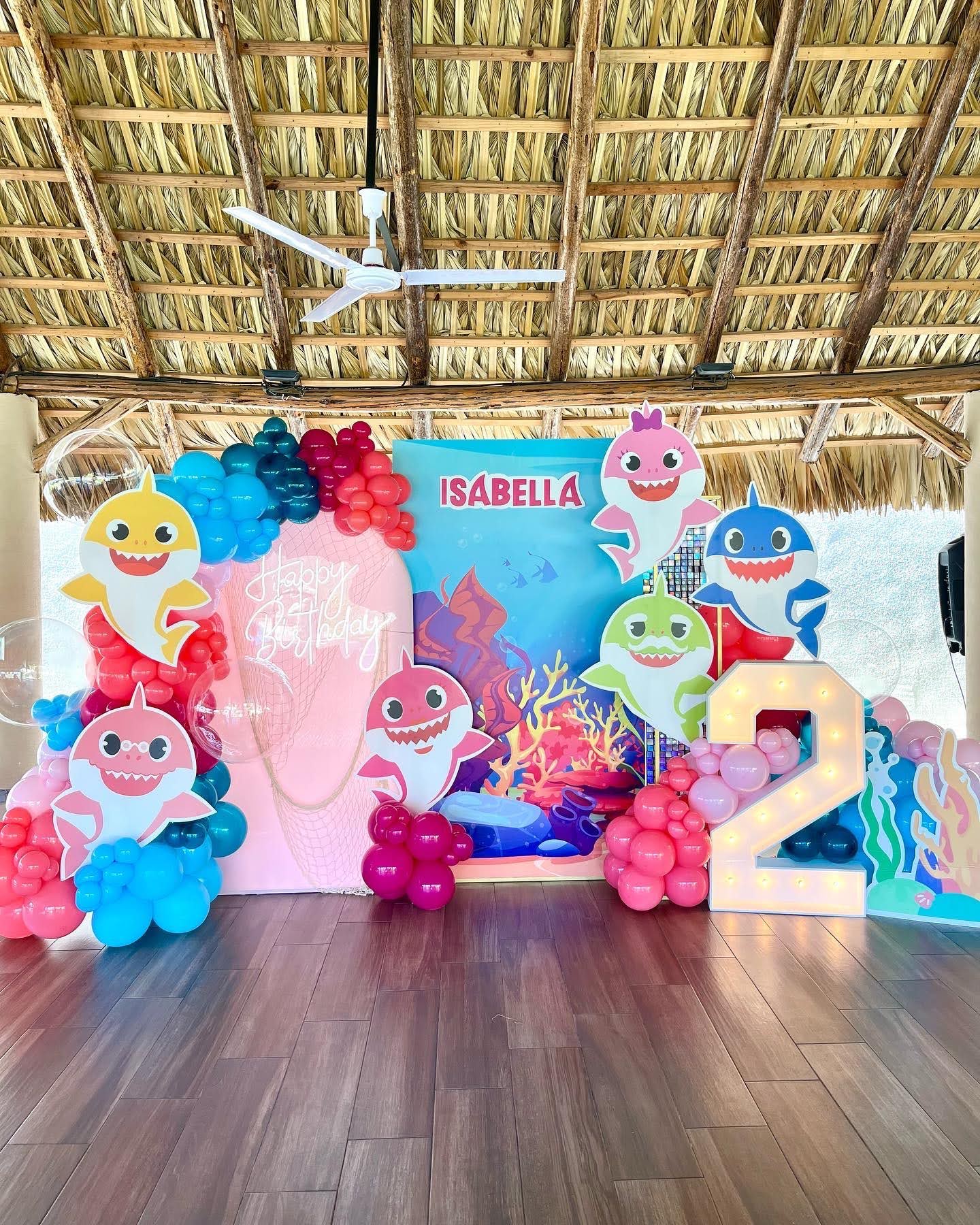 Decoración Baby Shark Rosa