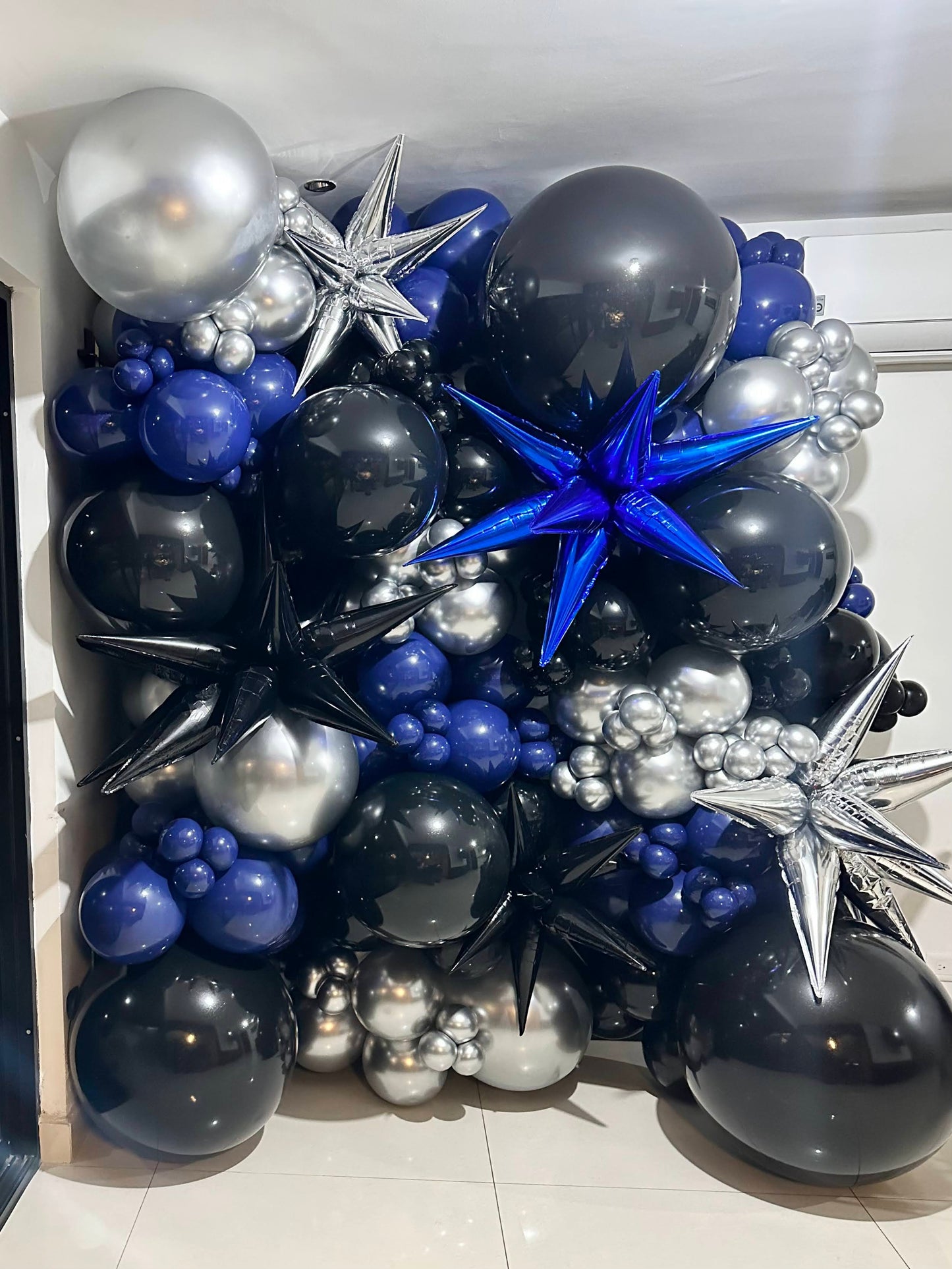 Pared de Globos + Estrellas