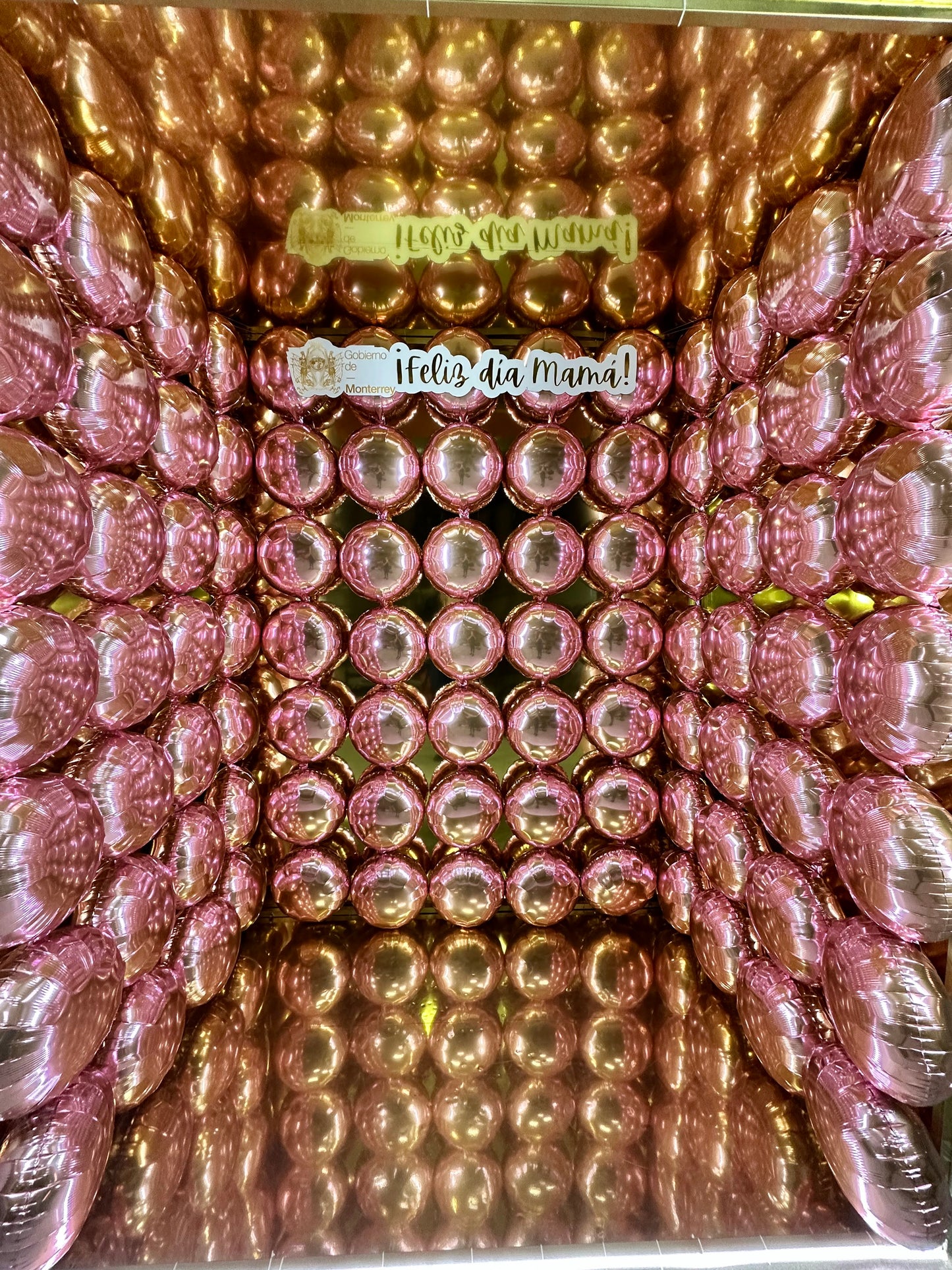 Cabina Rosegold Mother's Day