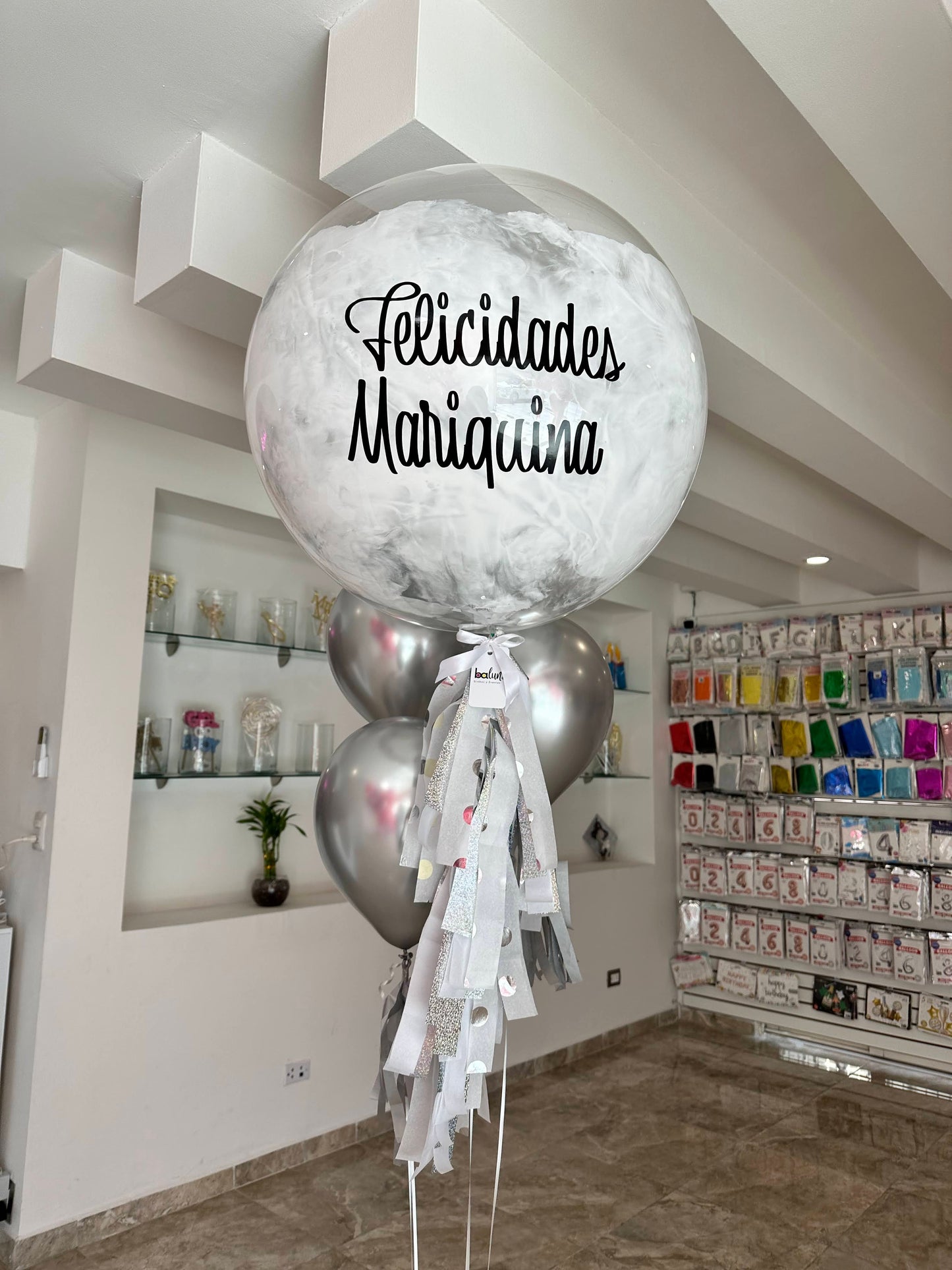 Globo Burbuja + 3 Globos Látex