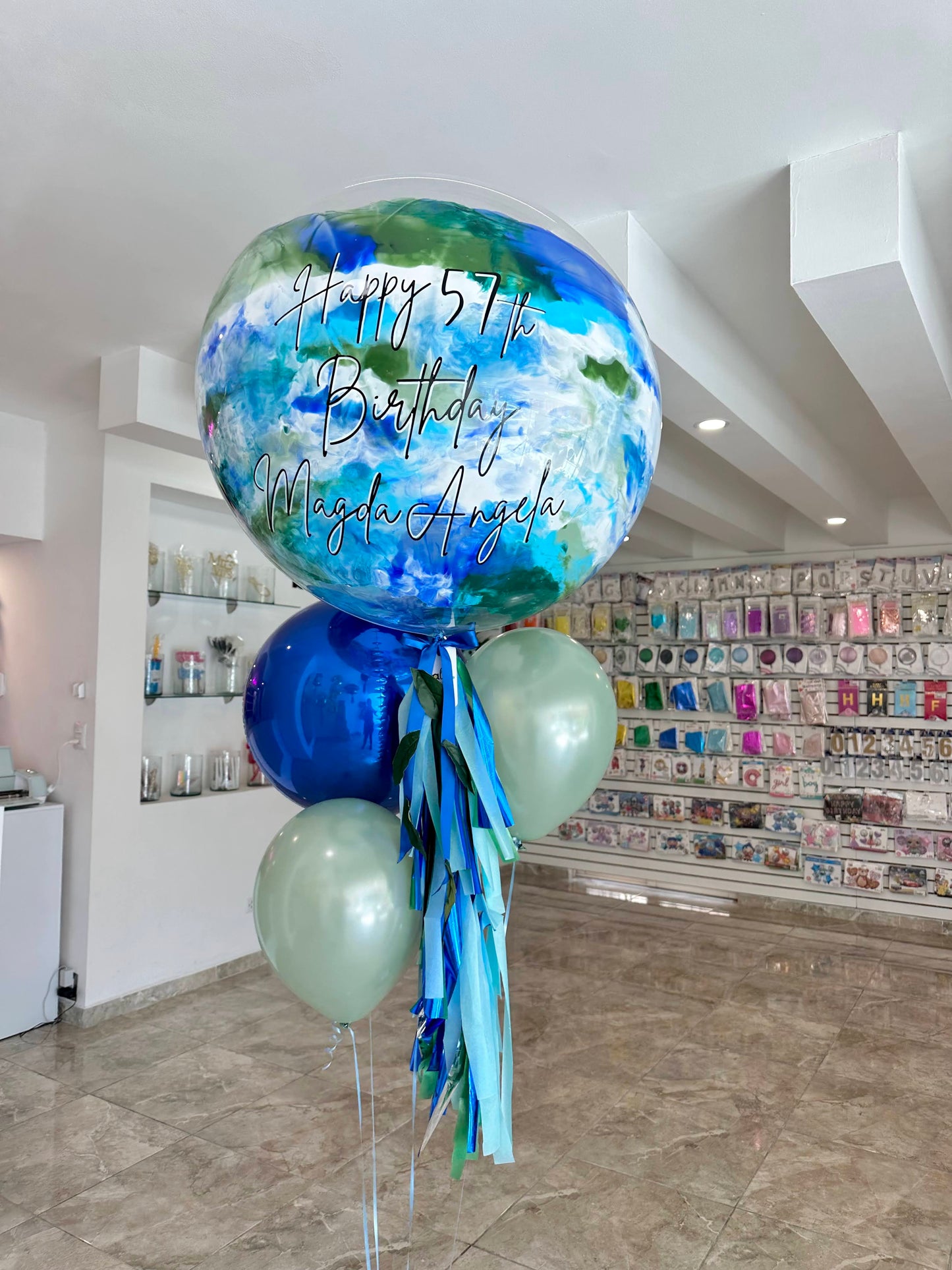 Globo Burbuja + 1 Orbz Chico + 2 Globos Látex
