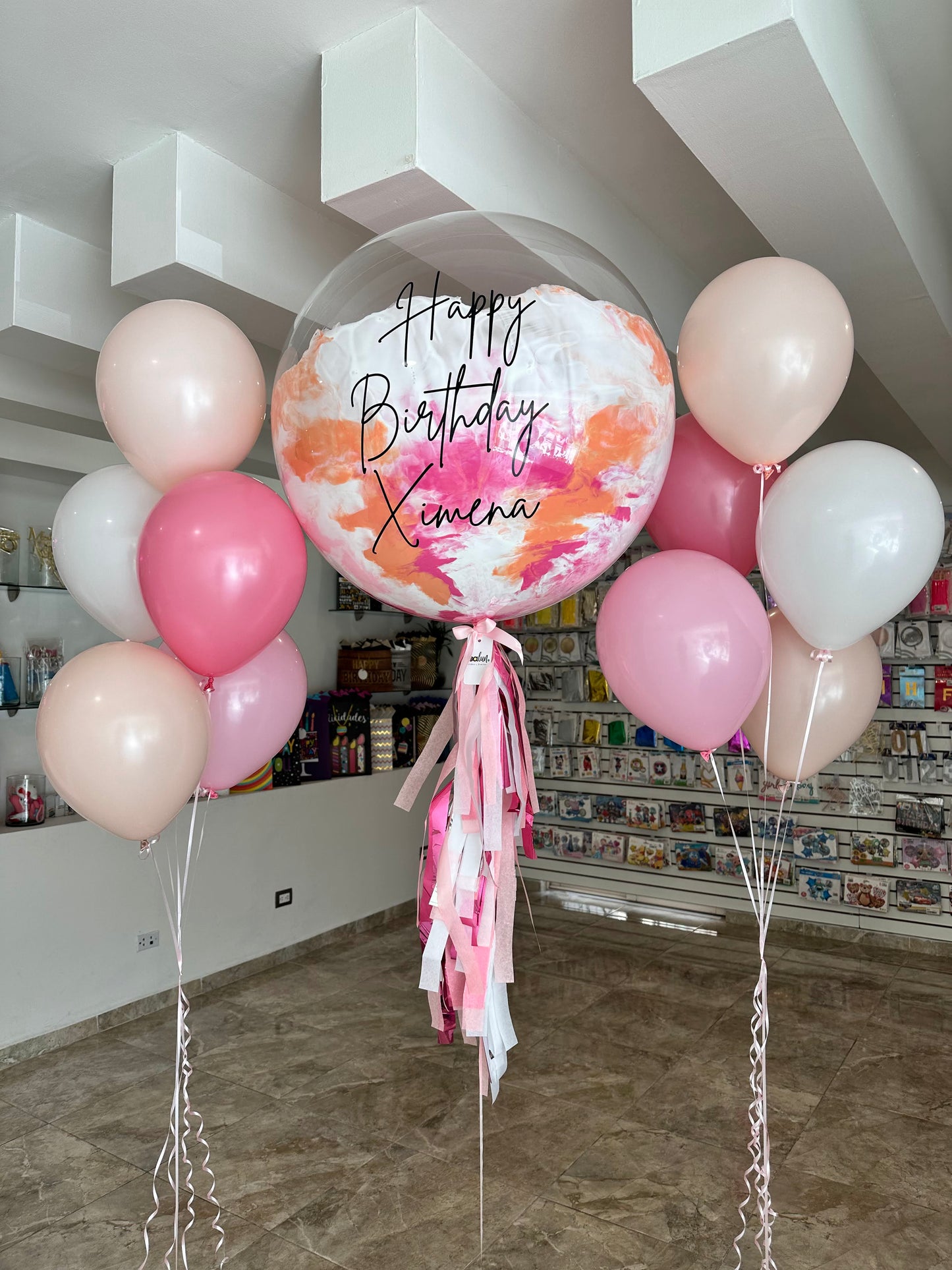 Globo Burbuja + 2 Ramilletes de Globos Látex