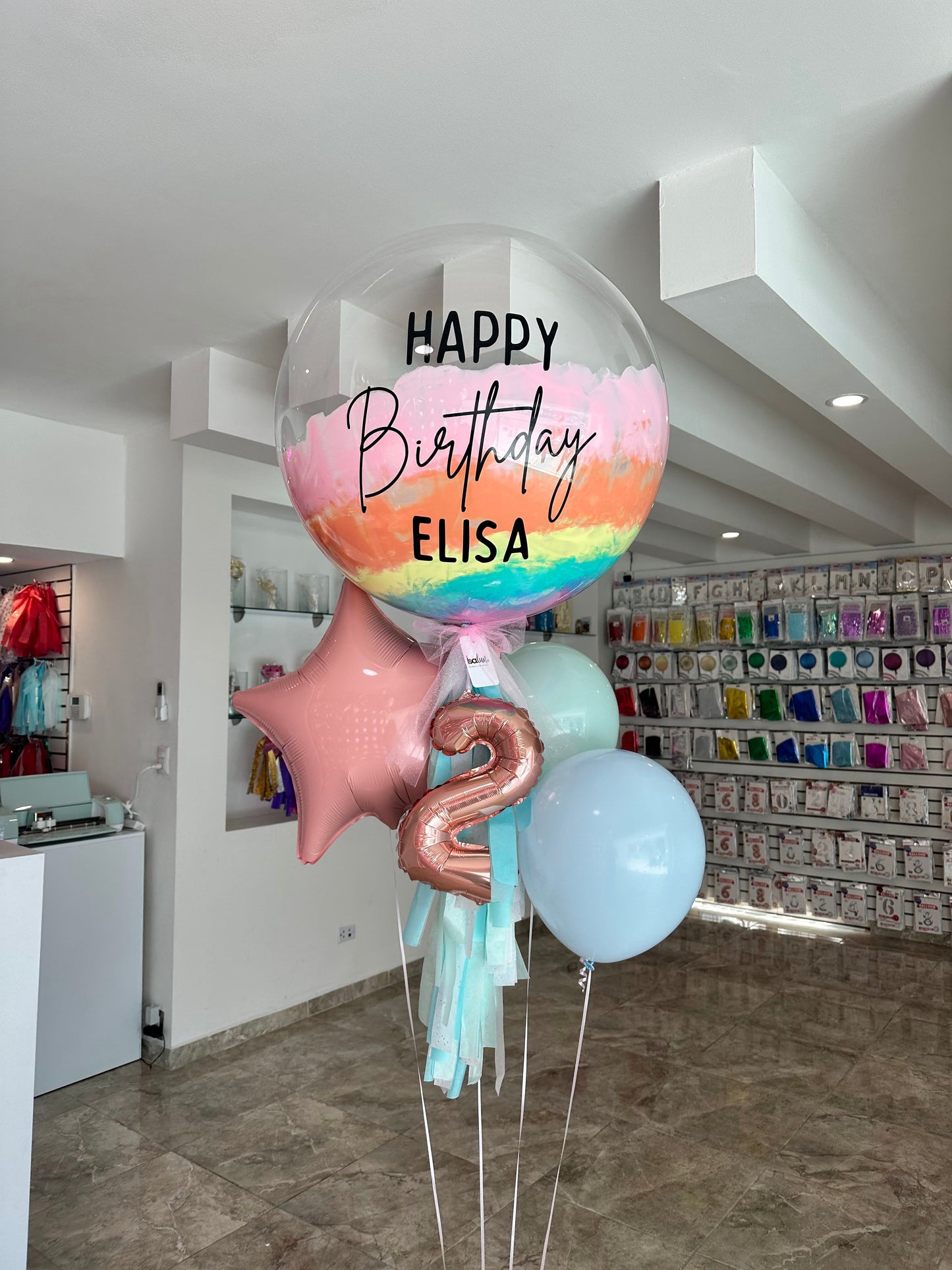 Globo Burbuja + 2 Globos Látex + 1 Estrella Metálica + Número Chico