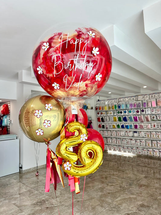 Globo Burbuja + 2 Globos Látex + Número Chico + 1 Orbz Chico + Florecitas