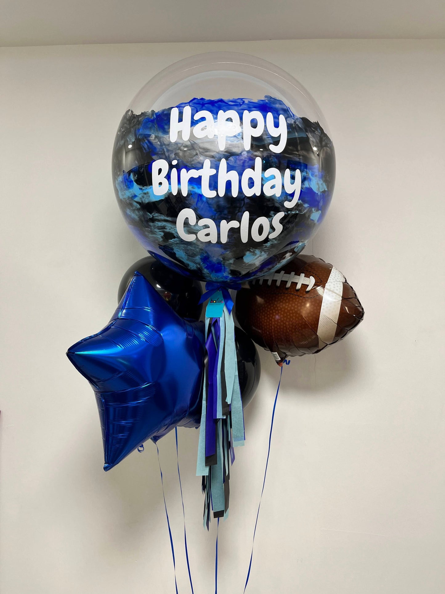 Globo Burbuja + 2 Globos Látex + 1 Estrella Metálica + 1 Pelota de Americano