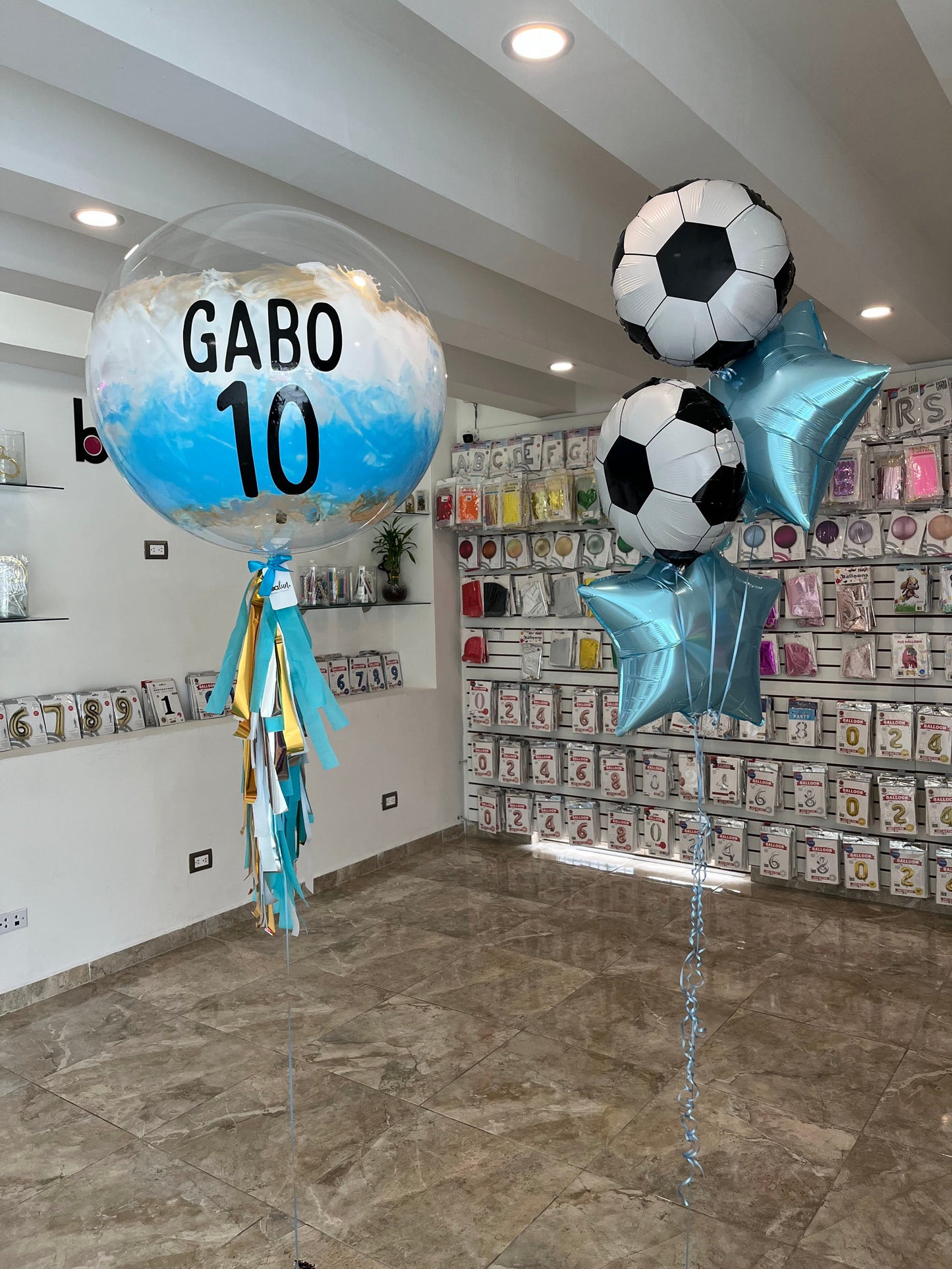 Globo Burbuja + Ramillete de Balón de Fútbol Soccer + Estrellas Metálicas