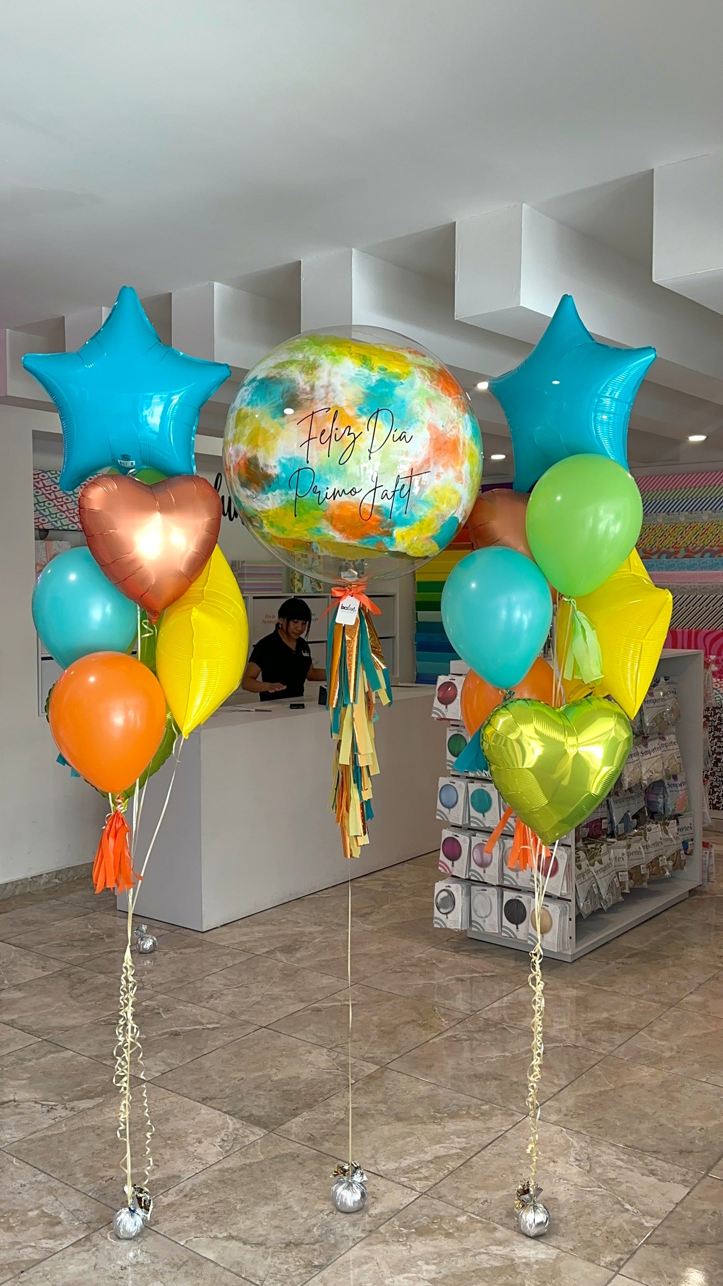 Globo Burbuja + 2 Ramilletes de Estrellas, Látex y Corazones