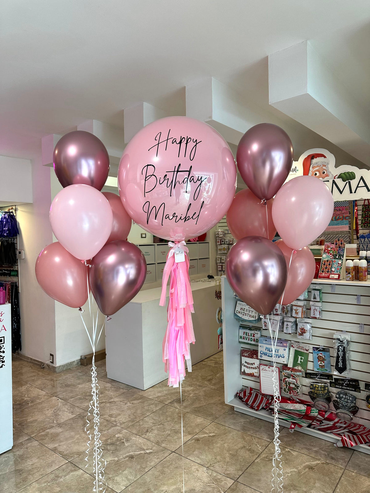Globo Burbuja + 2 Ramilletes de Globos Látex