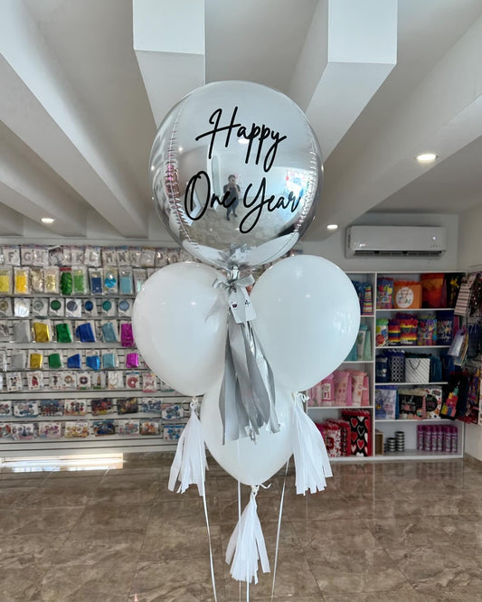 1 Orbz Chico + 3 Globos látex