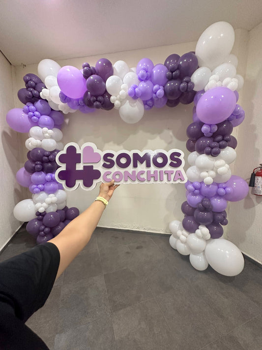 Marco de Globos + Letrero Personalizado
