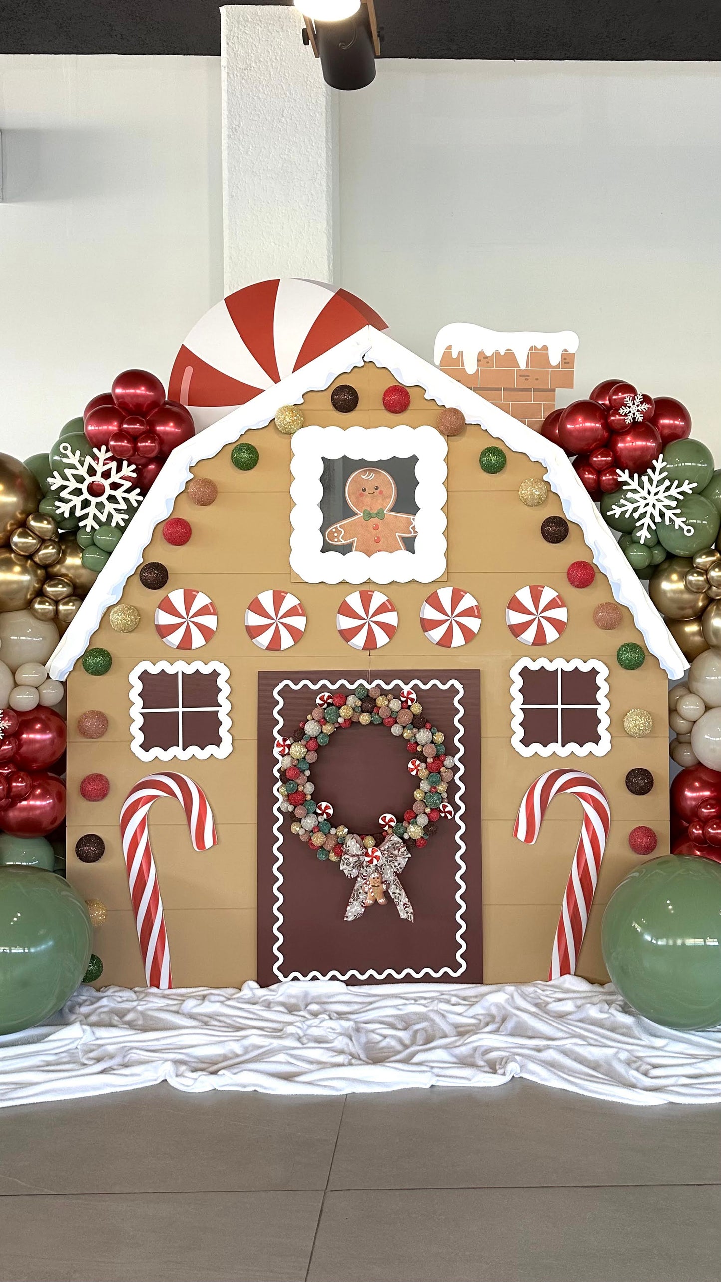 Casa de Jengibre Navideña