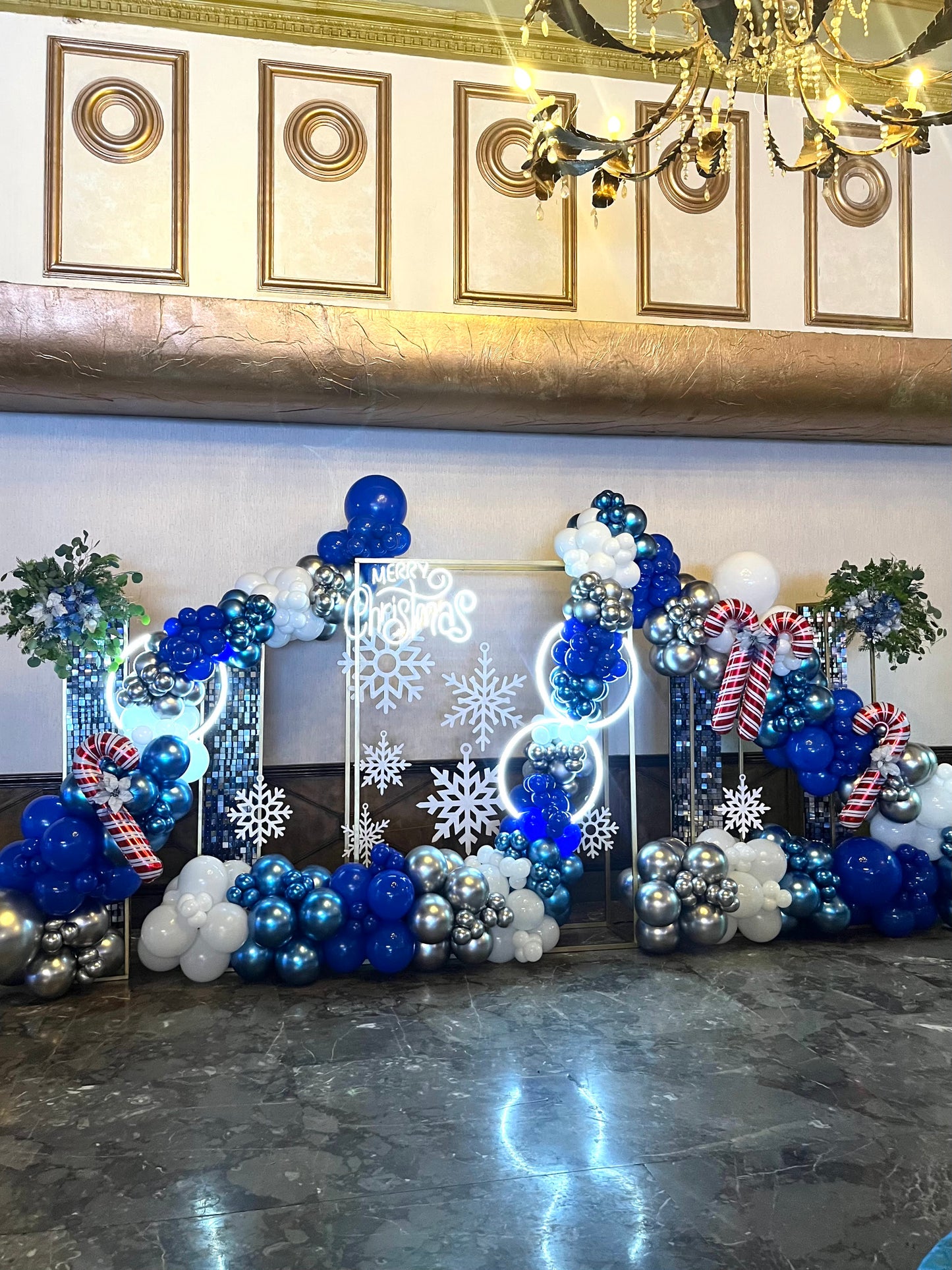 Set de 4 Columnas y 1 Cubo Navidad (Azul)