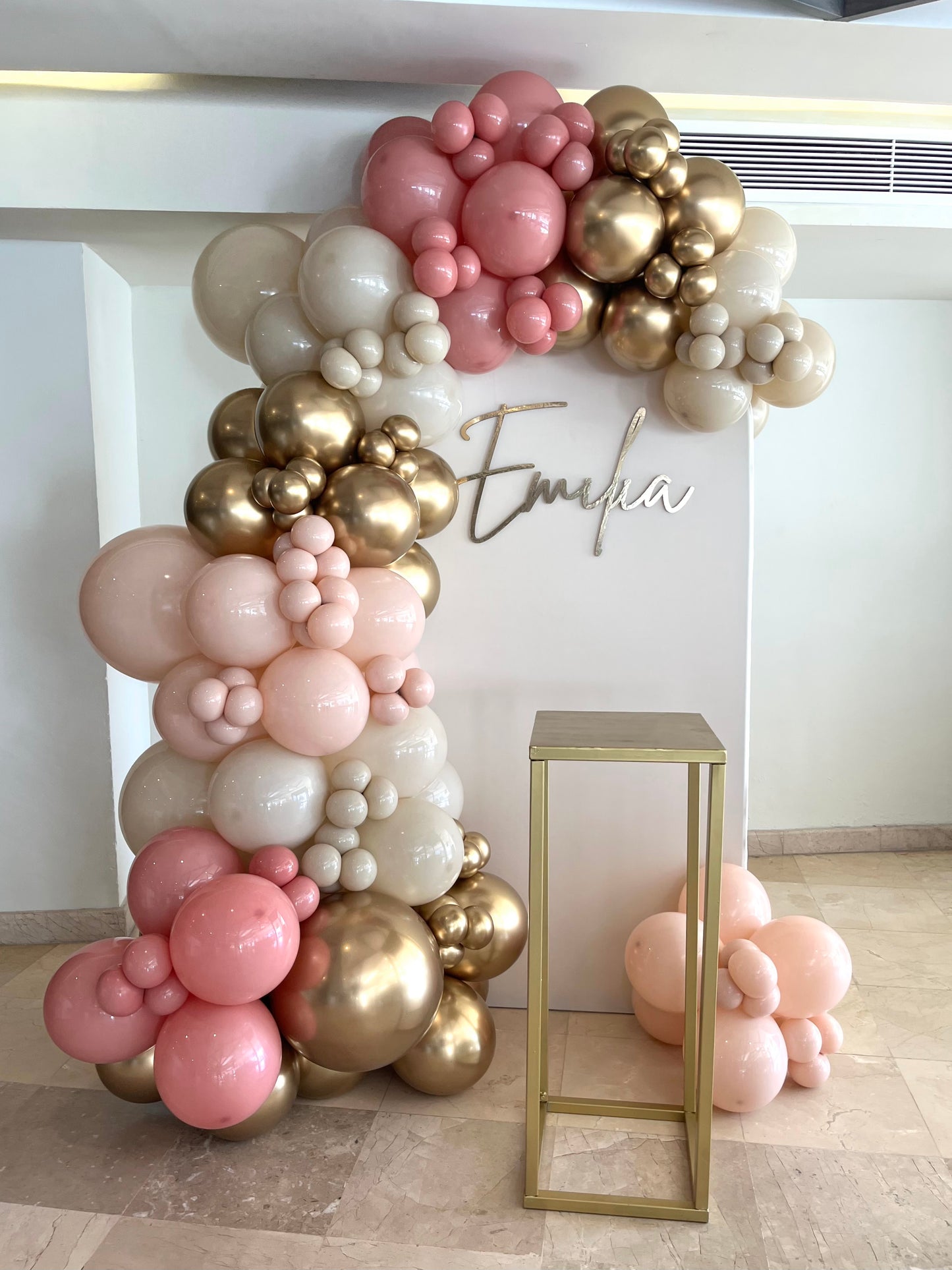 Mampara Baby con MDF Personalizado + Mesa de Pastel
