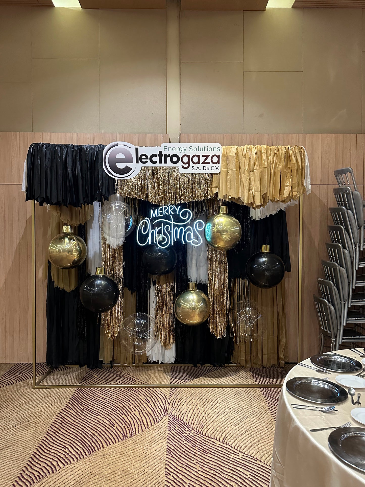 Cabina Mechas (Navideña) + Logo