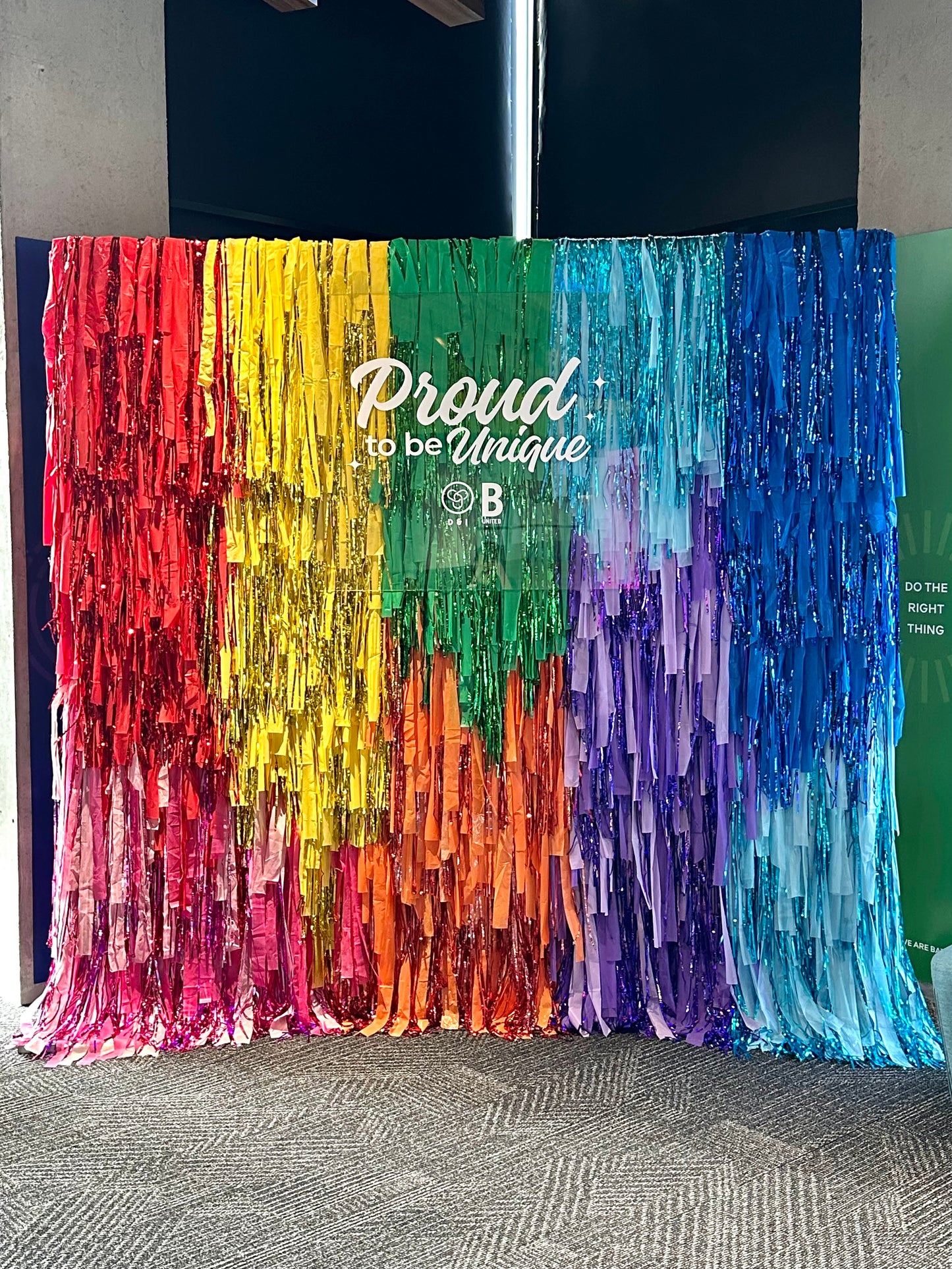 Pared de Mechas Pride