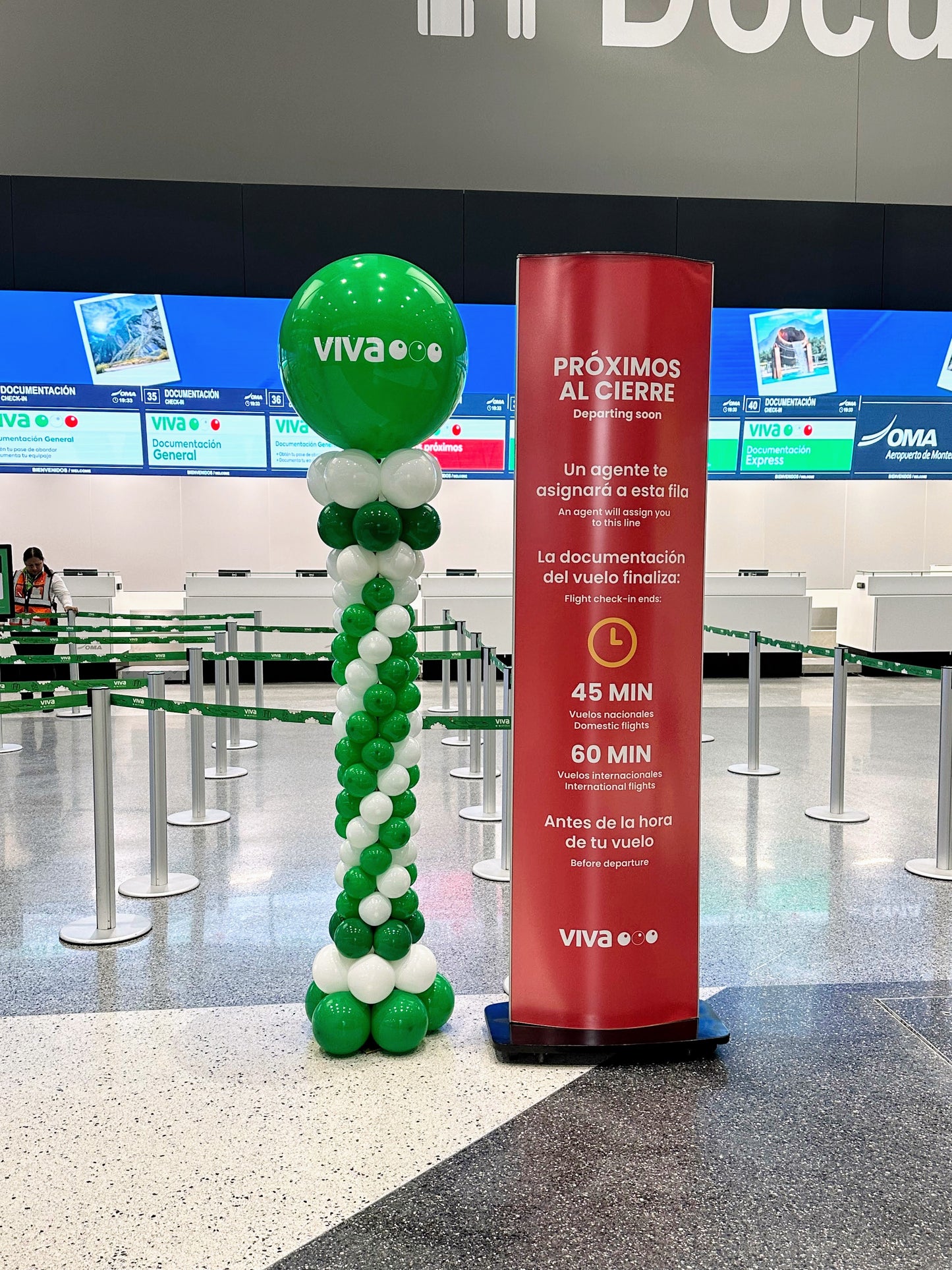 1 Columna de Globos con Diseño Espiral + Logo