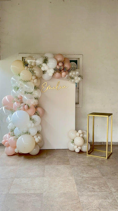 Mampara con Flor de Nube + Letrero Personalizado + Mesita para Pastel