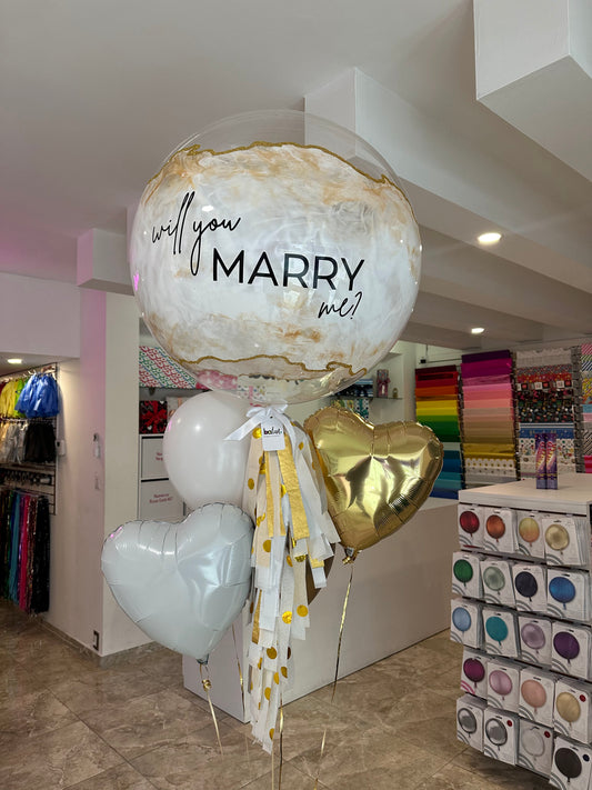 Globo Burbuja Marry Me + Diamantina + 2 Globos Látex + 2 Corazones