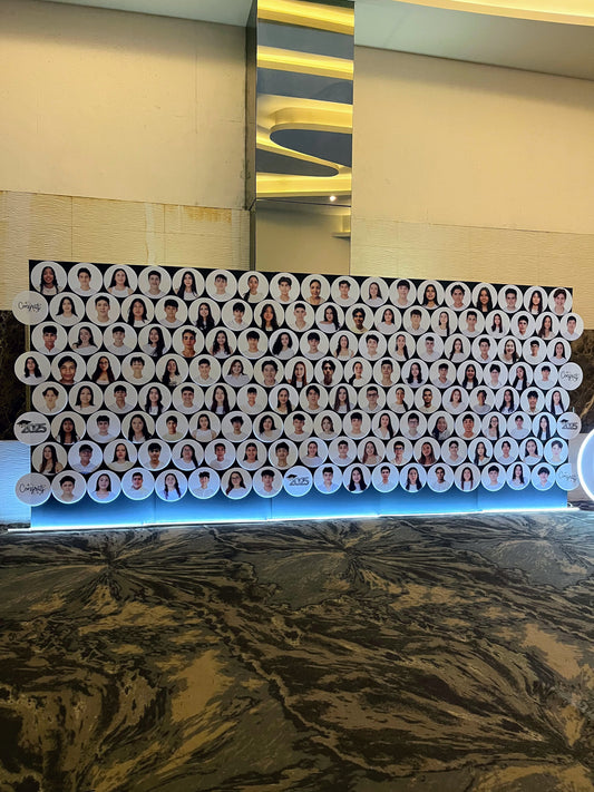 Pared de Fotografías + Iluminación (Graduación)