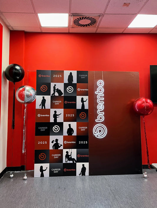 2 Mamparas Impresión Personalizada + Letrero Neón personalizado